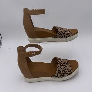 Dr Scholl's Women's Tan Wedge Sandals Show Off Ankle Straps Brown Sz 9M